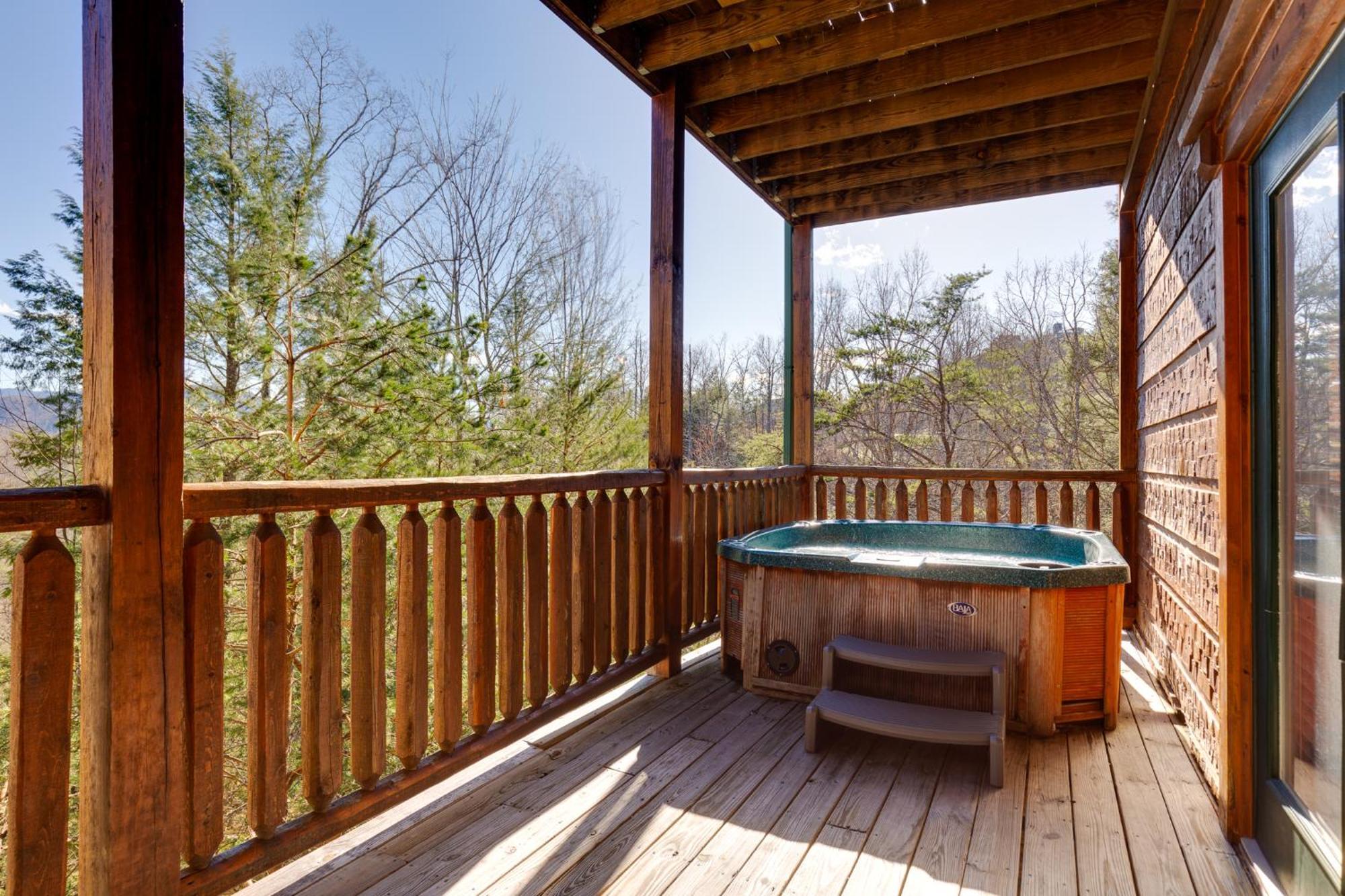 The Great Escape Ii, 5 Bedrooms, Sleeps 17, Game Room, Pool Access, Theater Gatlinburg Exteriör bild